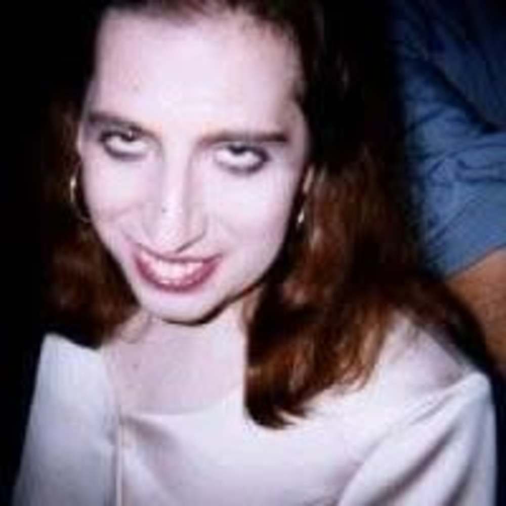 Meet your Posher, Cynthya